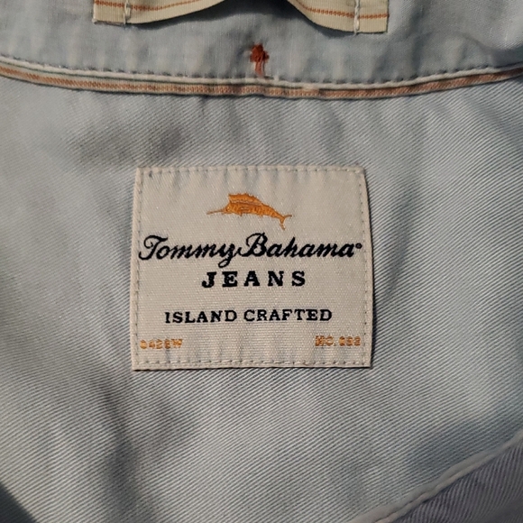 Tommy Bahama Light Blue Button Down Shirt - Picture 2 of 5
